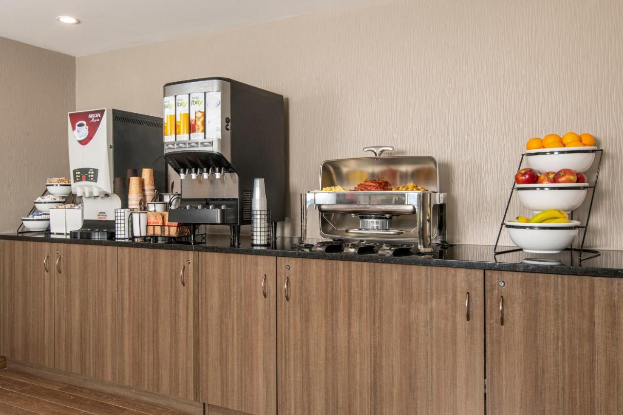 Comfort Inn West Оттава Екстер'єр фото