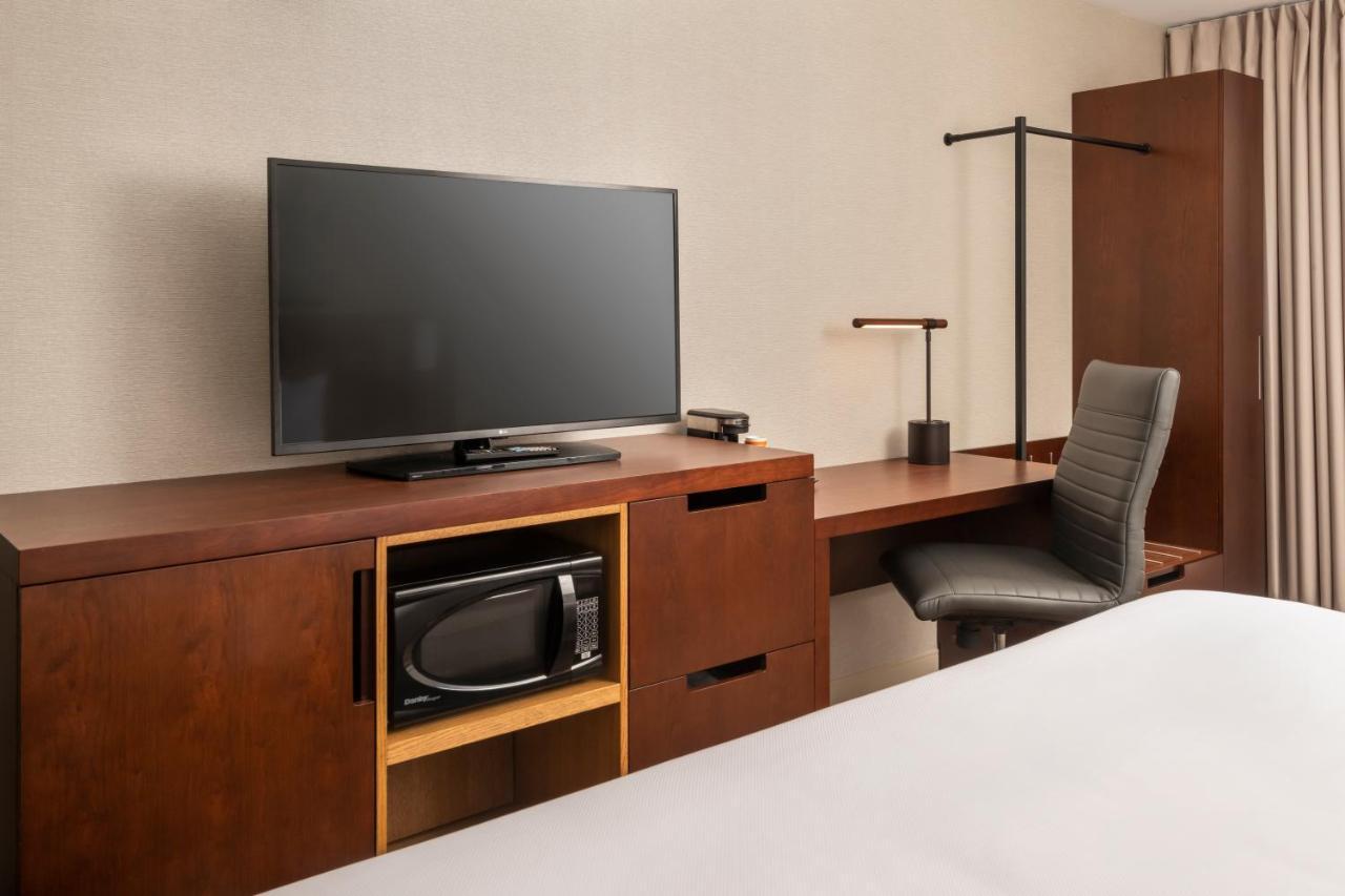 Comfort Inn West Оттава Екстер'єр фото