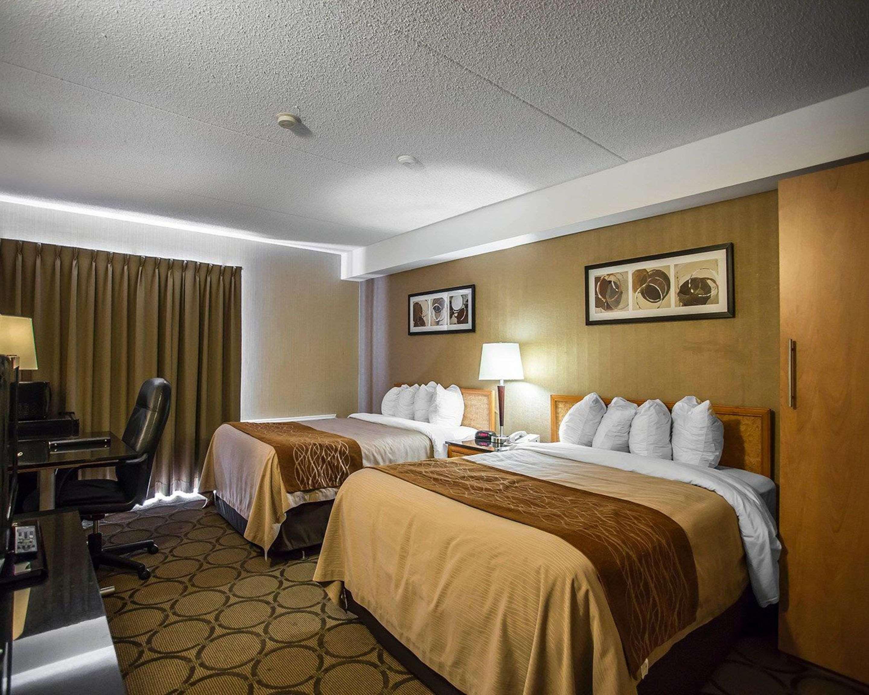 Comfort Inn West Оттава Екстер'єр фото