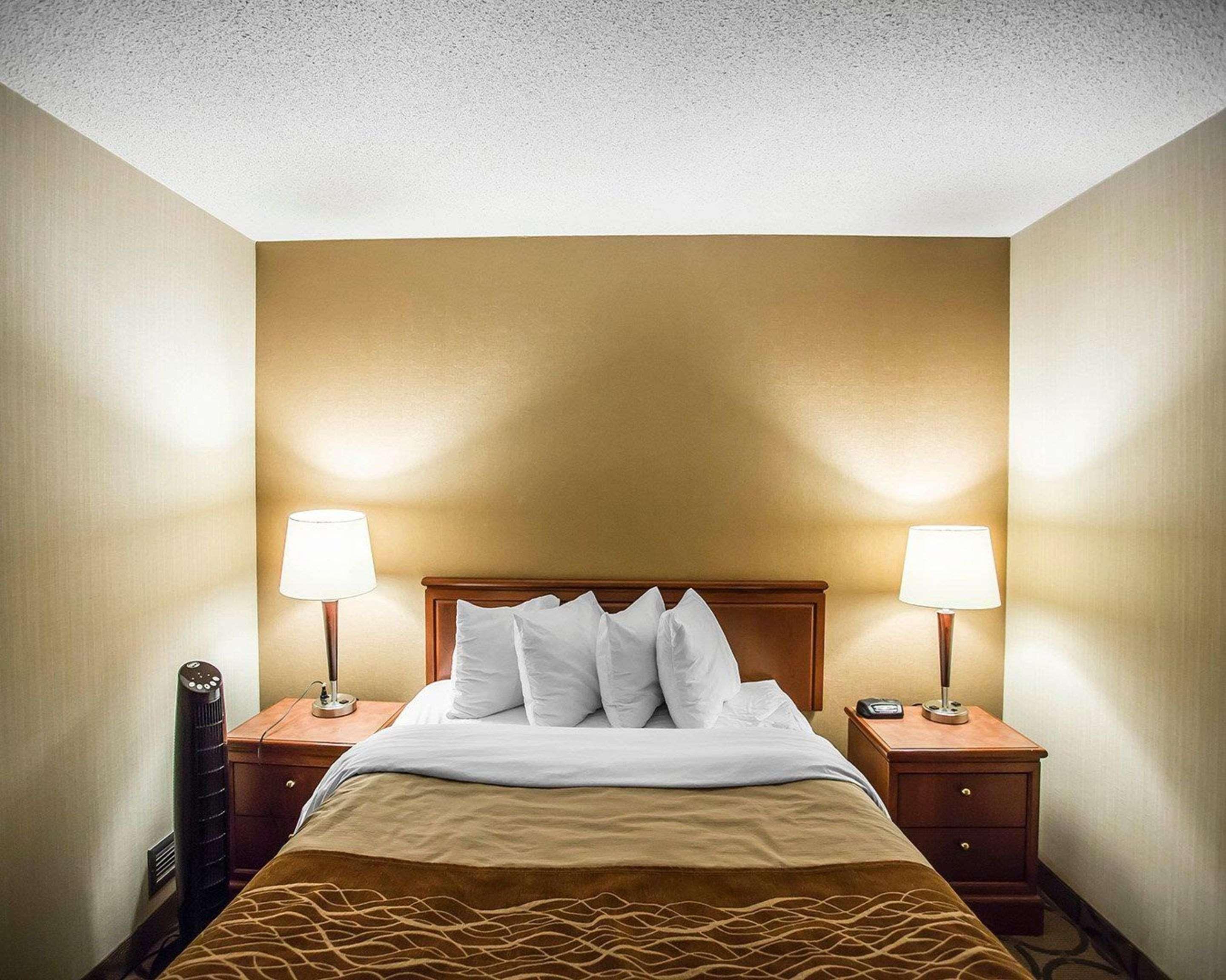 Comfort Inn West Оттава Екстер'єр фото